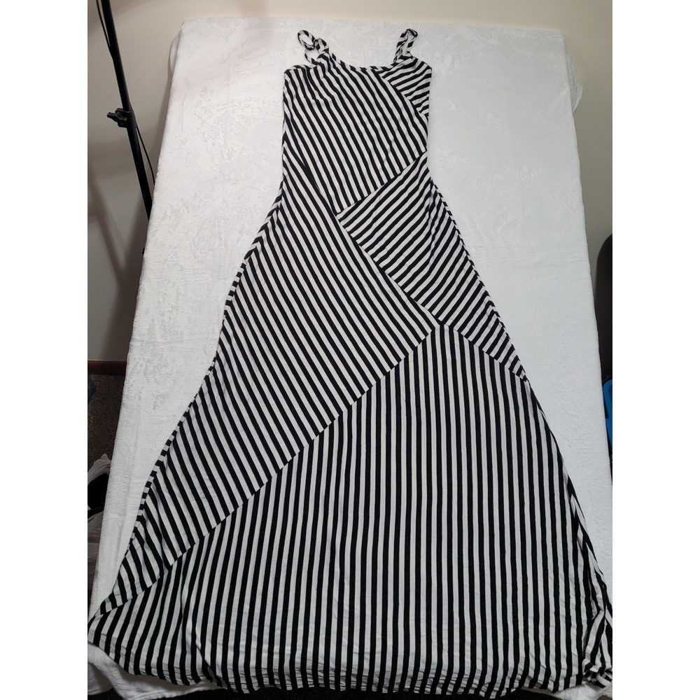 JJ Authentic Maxi Dress Womens‎ XL Black White Striped adjustable straps Stretch
